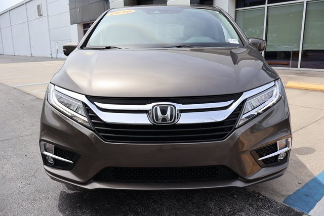 2019 Honda Odyssey Elite photo 2
