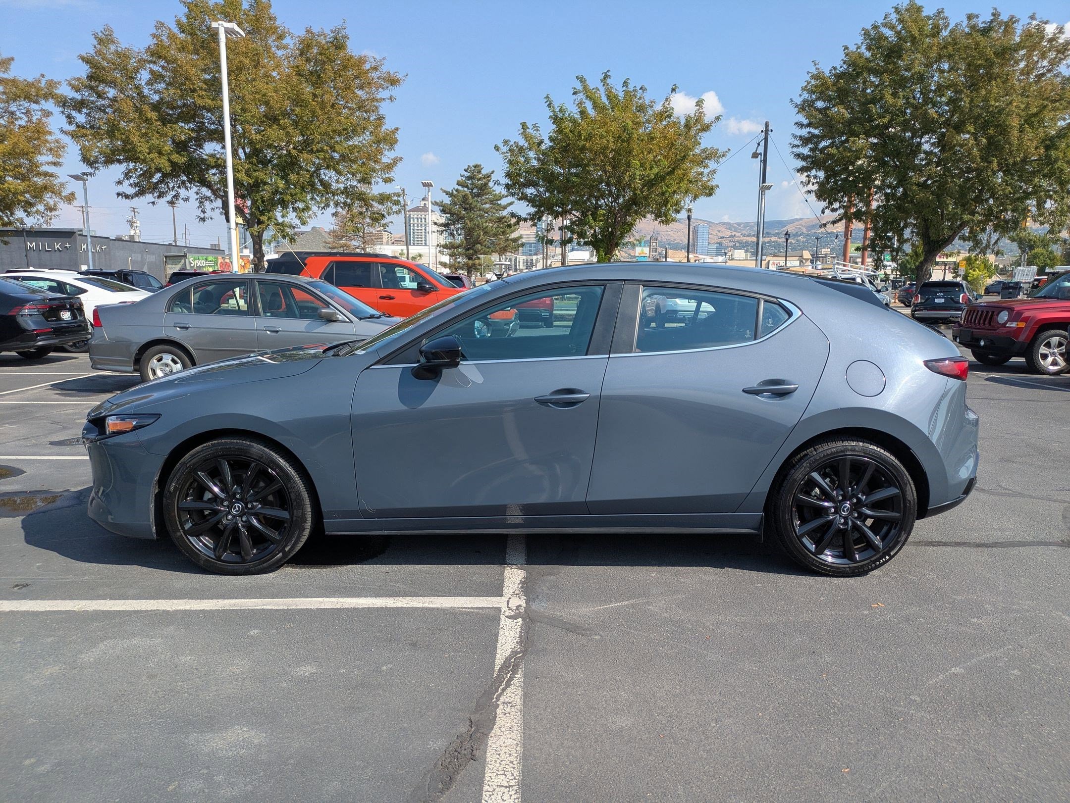 2024 Mazda Mazda3 Hatchback 2.5 s Carbon photo 6