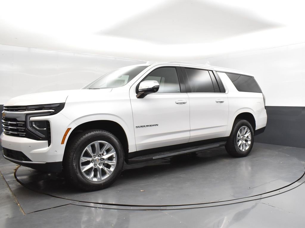 2025 Chevrolet Suburban Premier photo 3