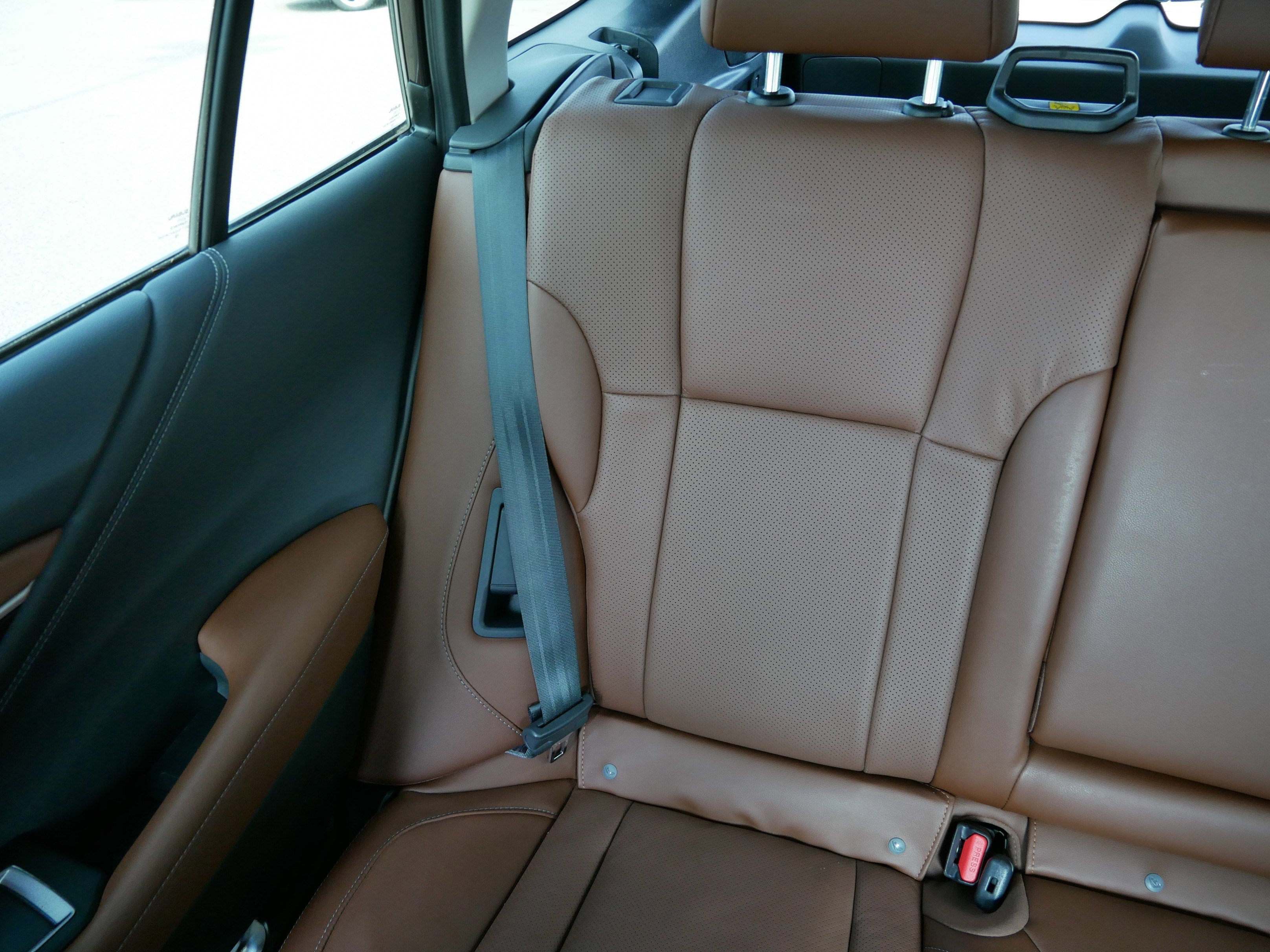 2020 Subaru Outback Touring photo 12