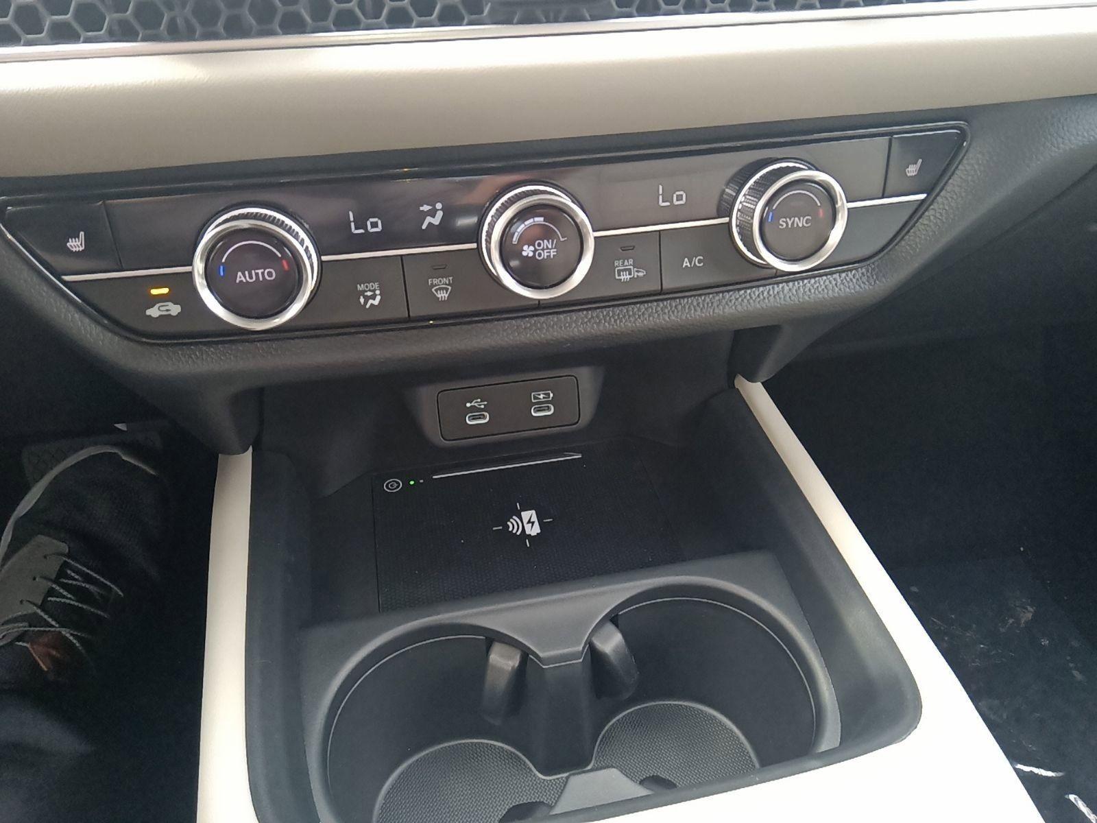 2026 Honda HR-V EX-L photo 17