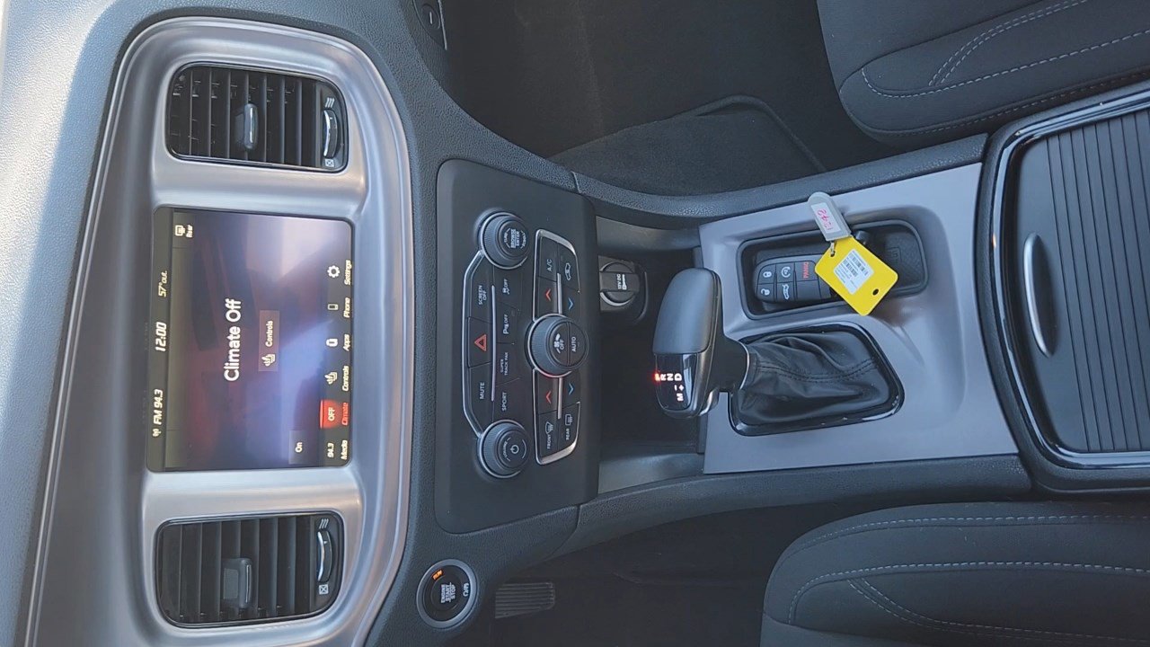 2023 Dodge Charger SXT photo 16