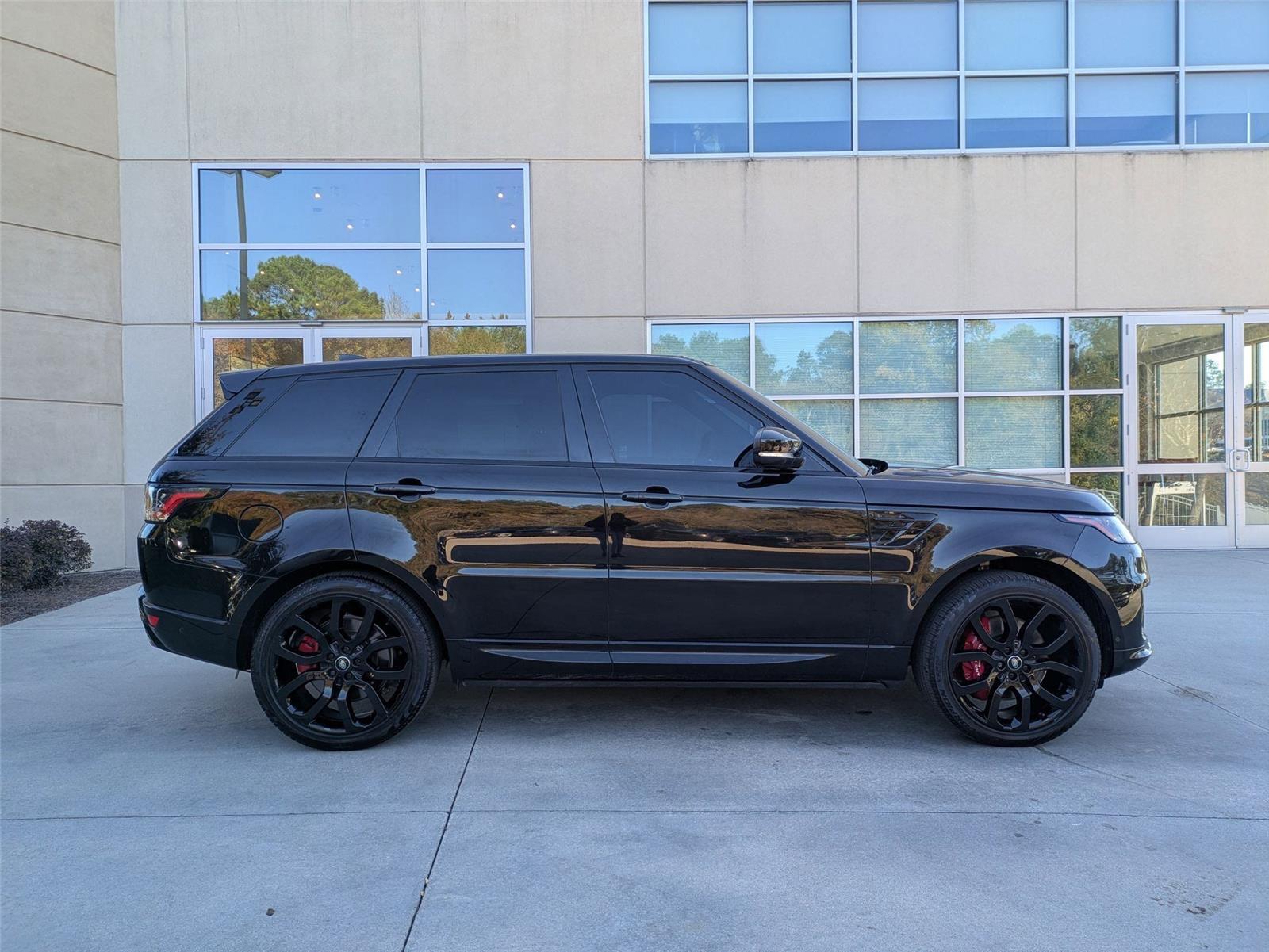 2022 Land Rover Range Rover Sport HSE Dynamic photo 3