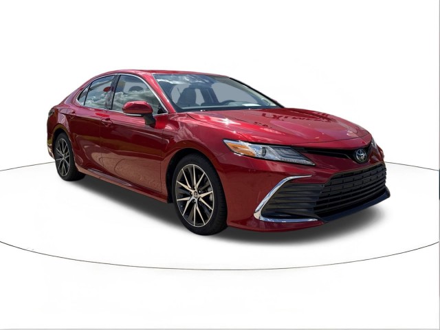 2023 Toyota Camry XLE's photo