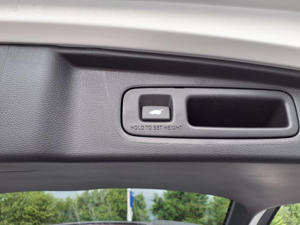 2026 Honda CR-V Hybrid Sport-L photo 6