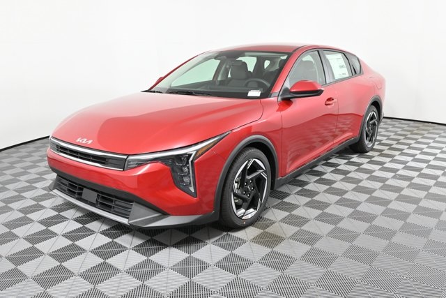 2025 Kia K4 EX photo 2