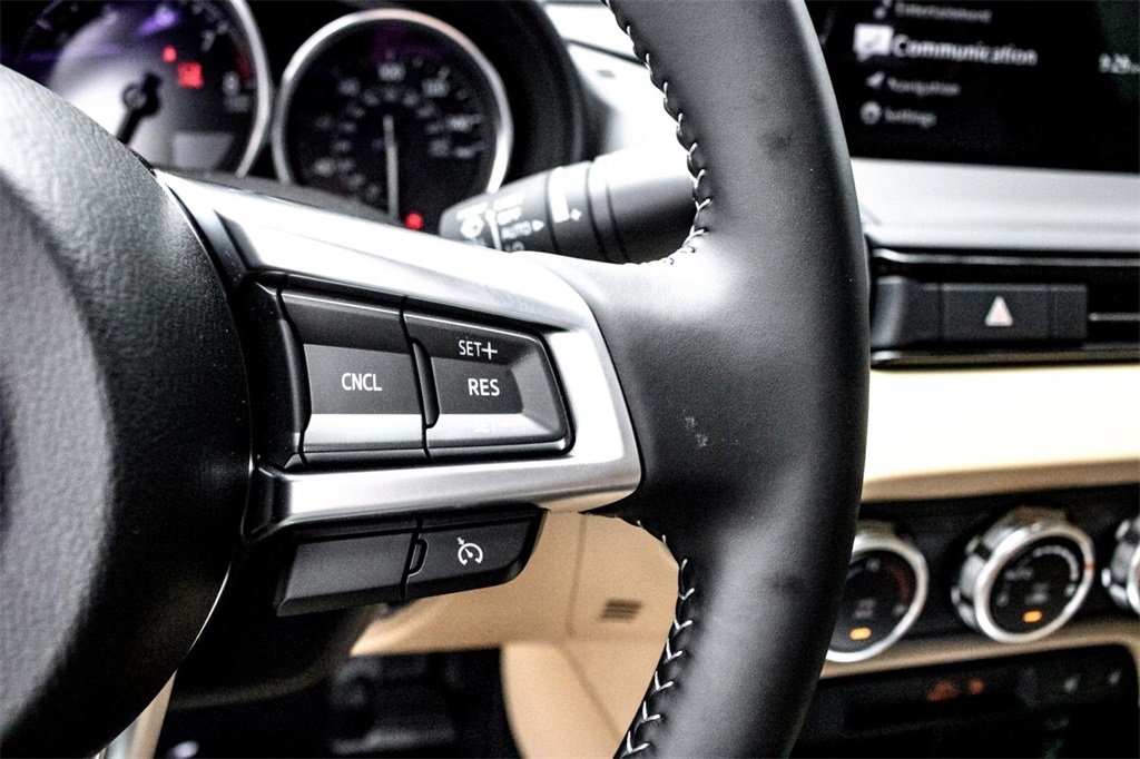 2025 Mazda MX-5 Miata Miata Grand Touring photo 16
