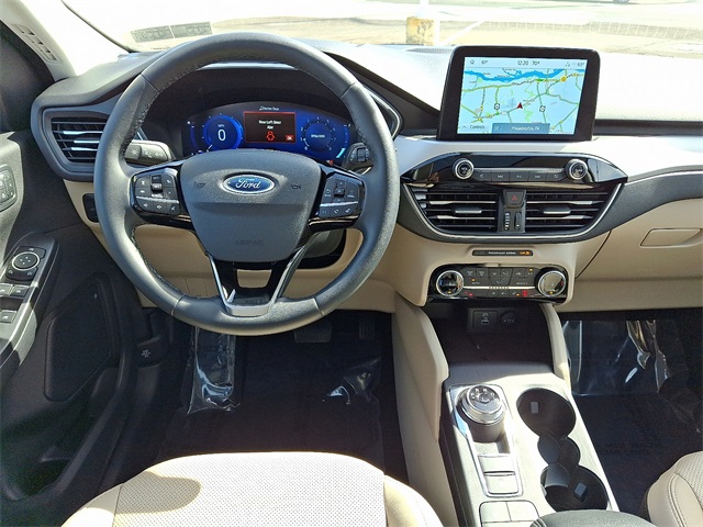 2022 Ford Escape SEL photo 9