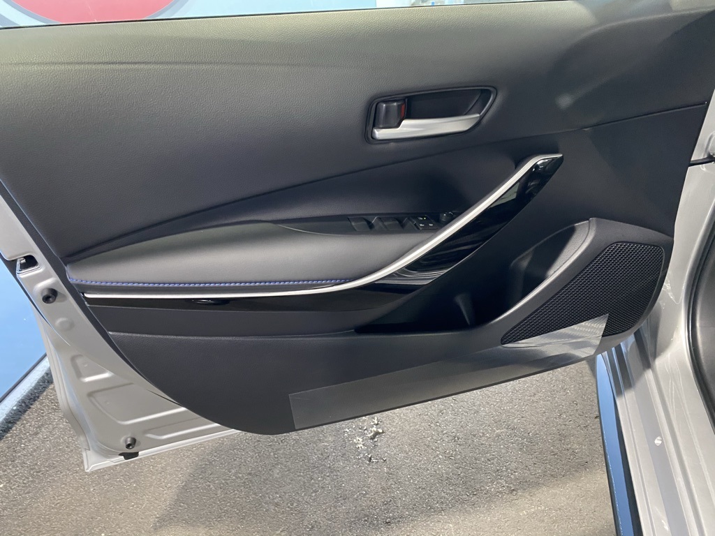 2025 Toyota Corolla XSE photo 25