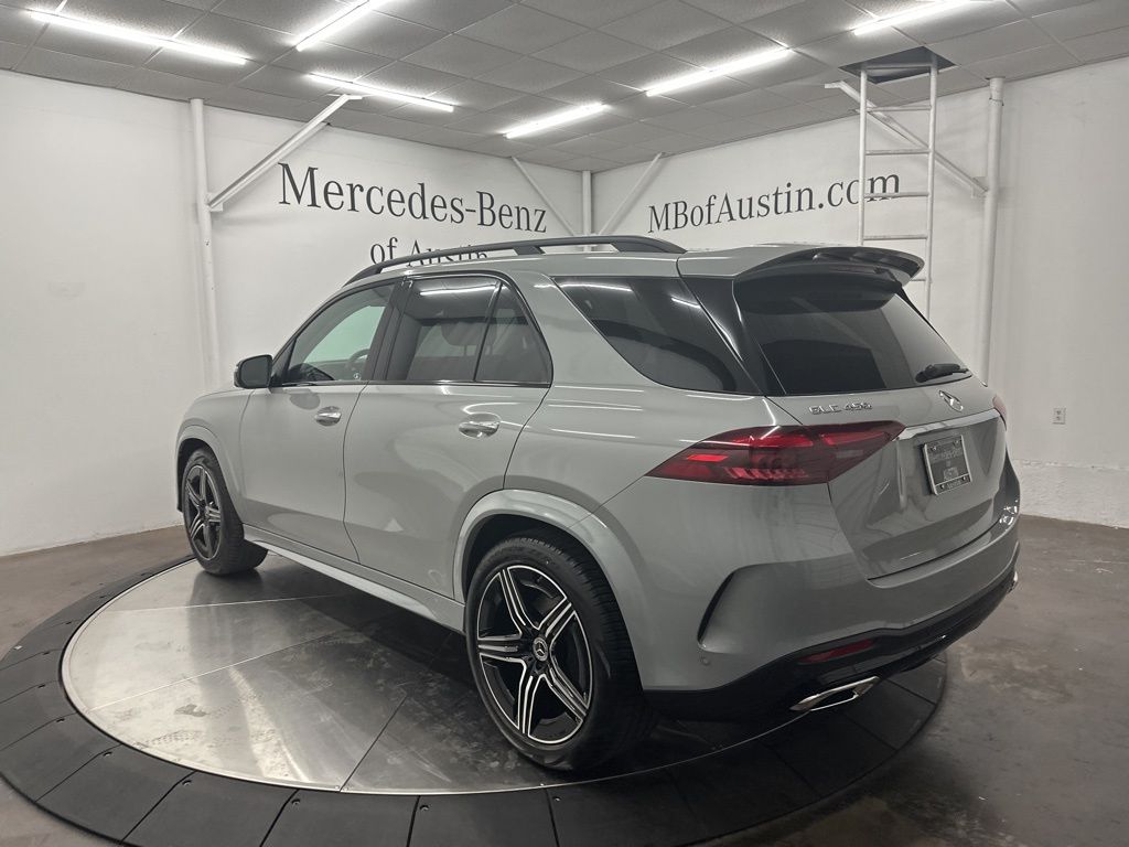 2026 Mercedes Benz GLE 450 4MATIC photo 3