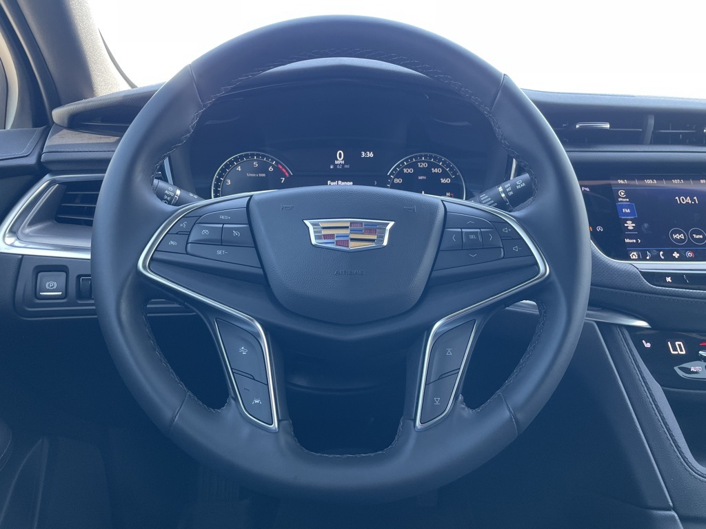 2024 Cadillac XT5 Luxury photo 8
