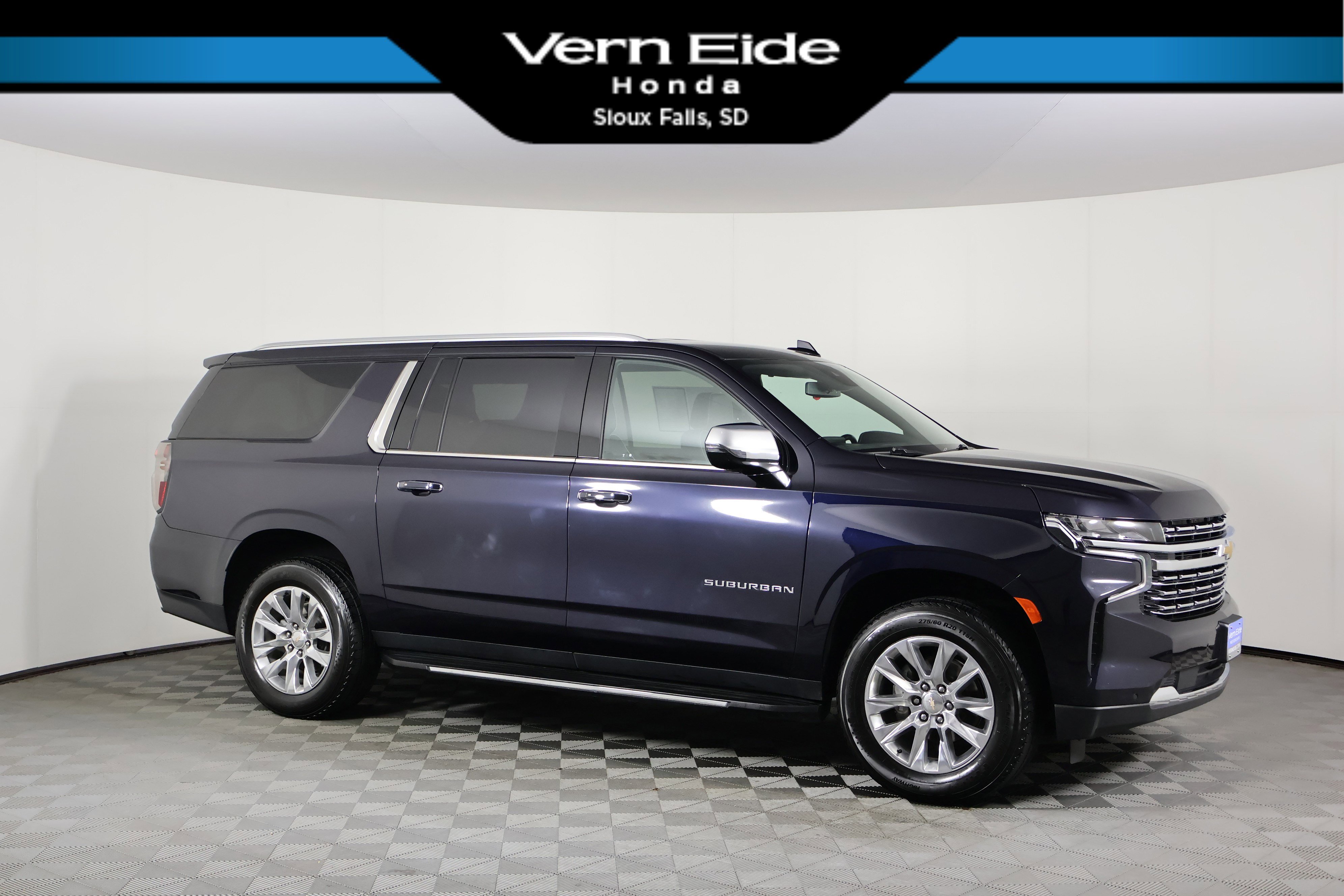 2024 Chevrolet Suburban Premier's photo