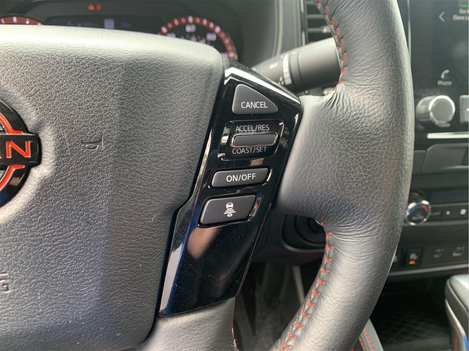 2023 Nissan Frontier PRO-4X photo 13