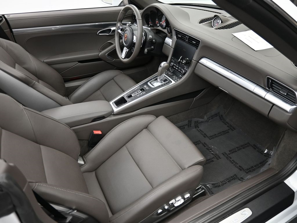 2019 Porsche 911 S photo 8