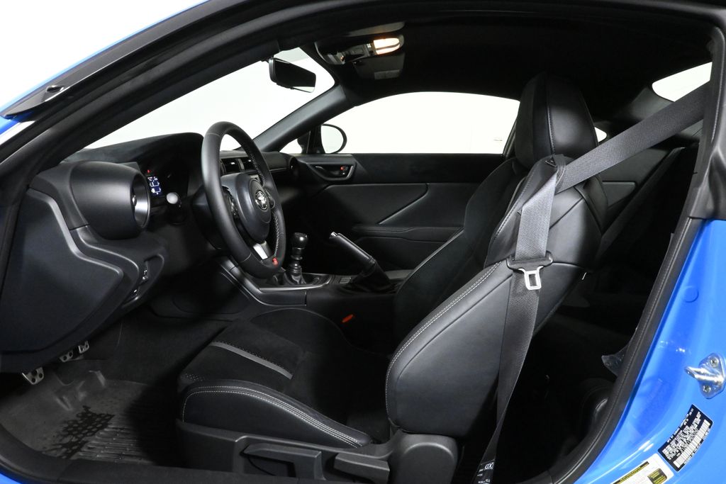 2023 Toyota GR86 Premium photo 3