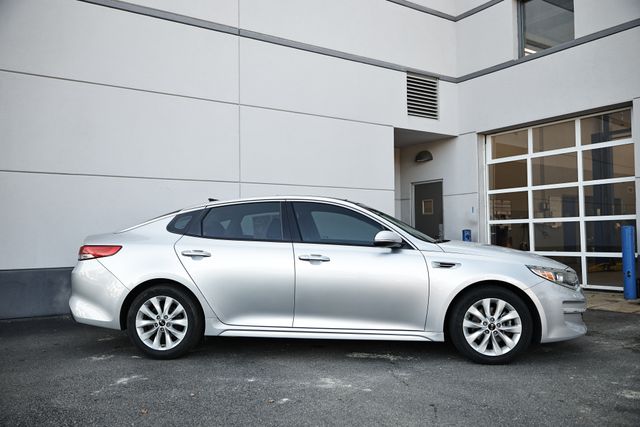 2018 Kia Optima EX photo 3