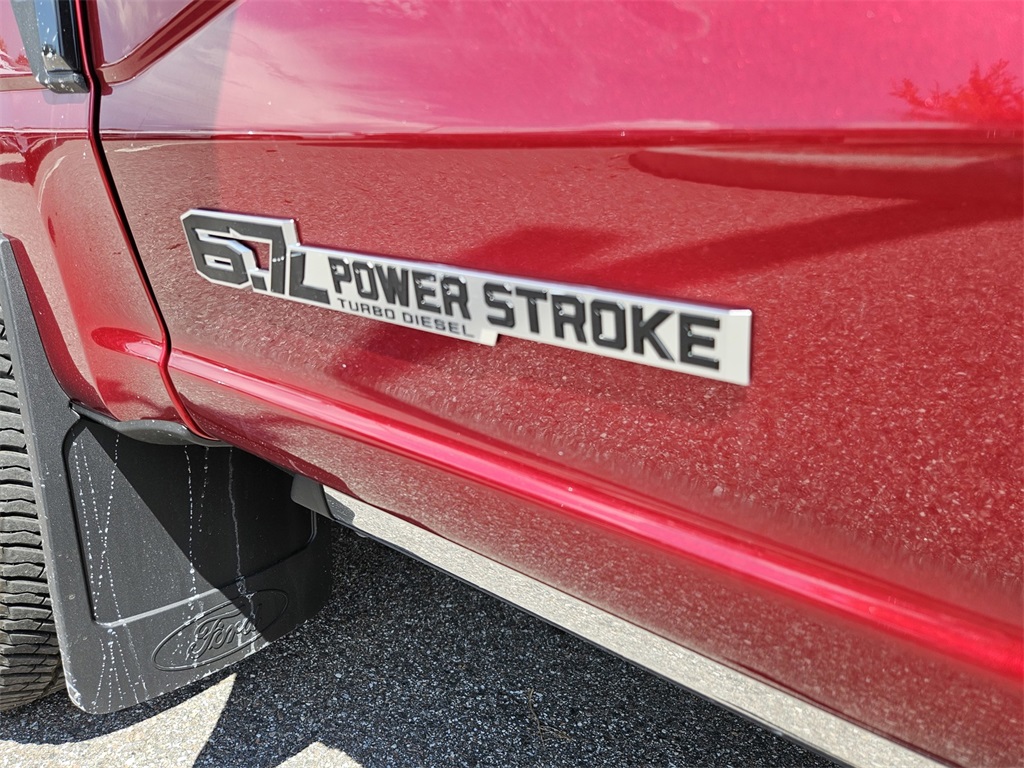 2025 Ford F-350 Platinum photo 40