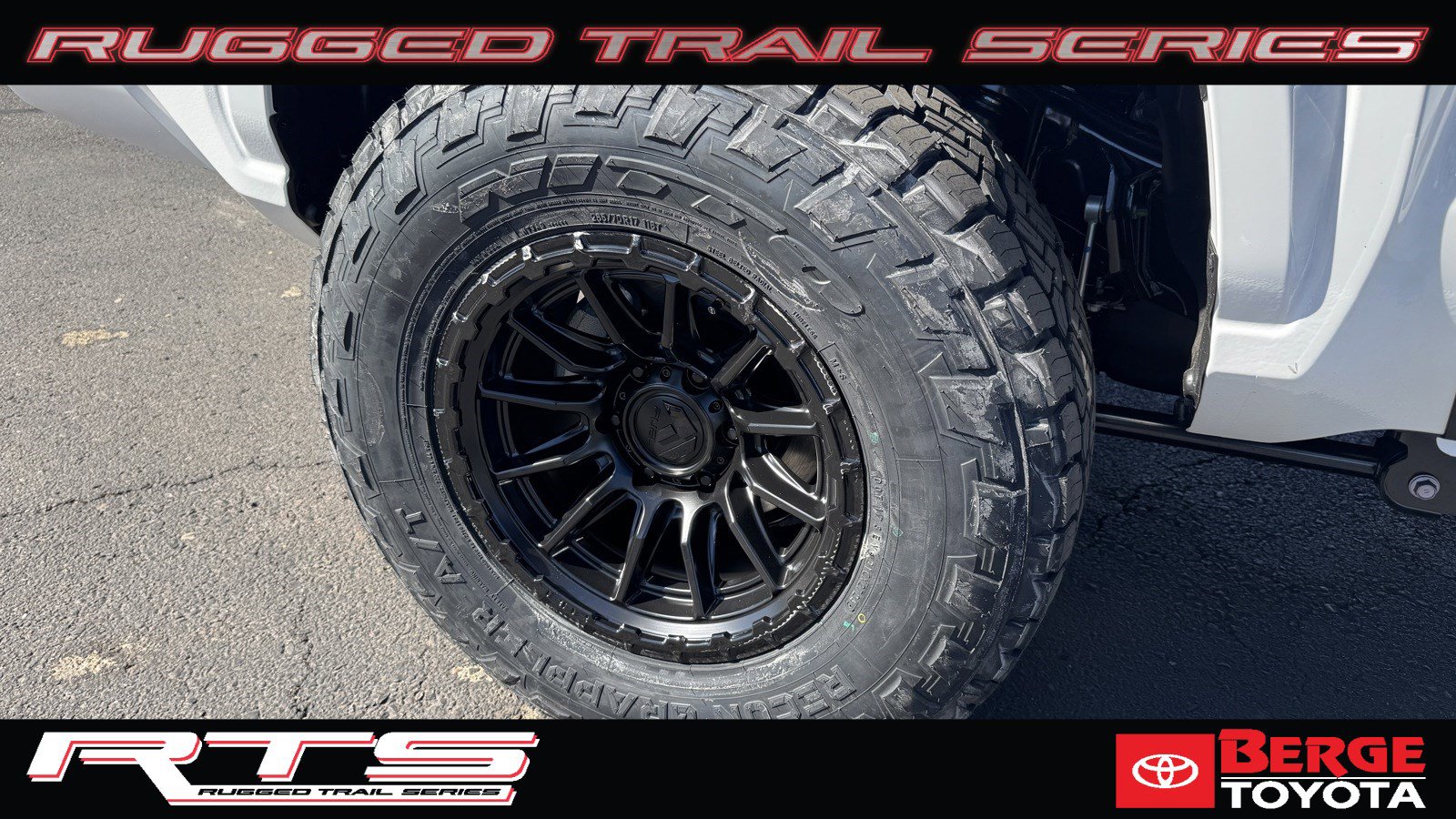 2025 Toyota Tacoma SR5 Double Cab photo 9