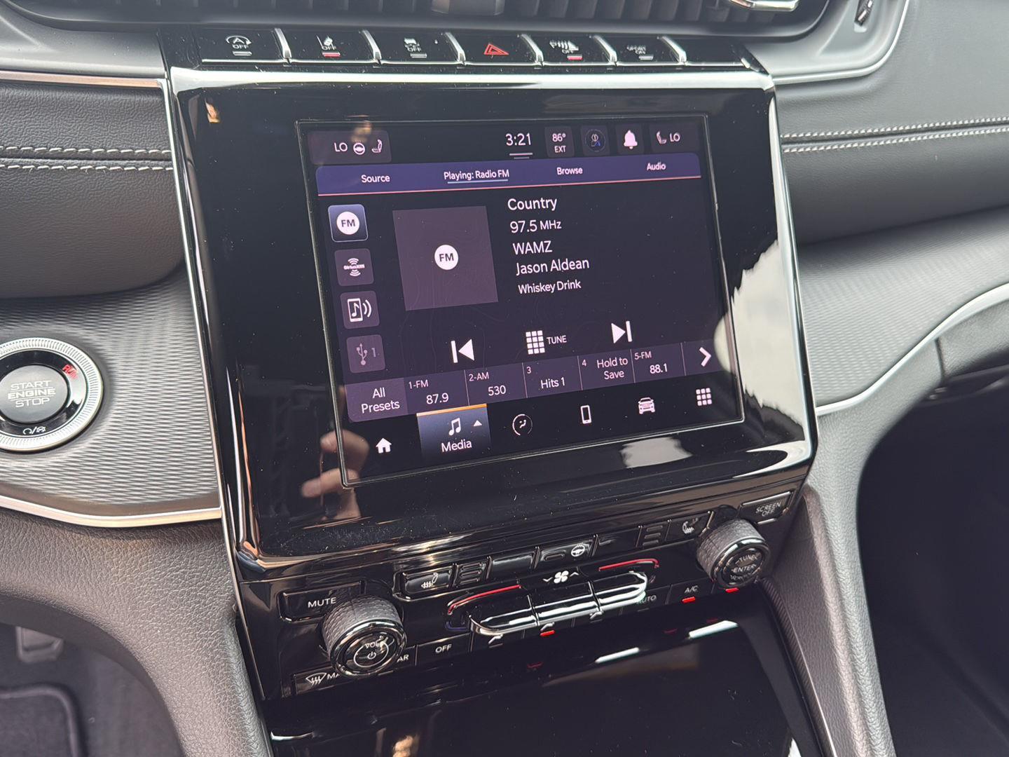 2025 Jeep Grand Cherokee Altitude photo 6