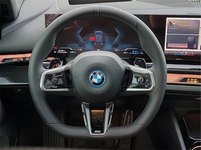 2025 Bmw 550e 550e xDrive photo 16