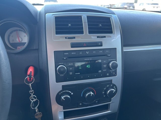2009 Dodge Charger SXT photo 6