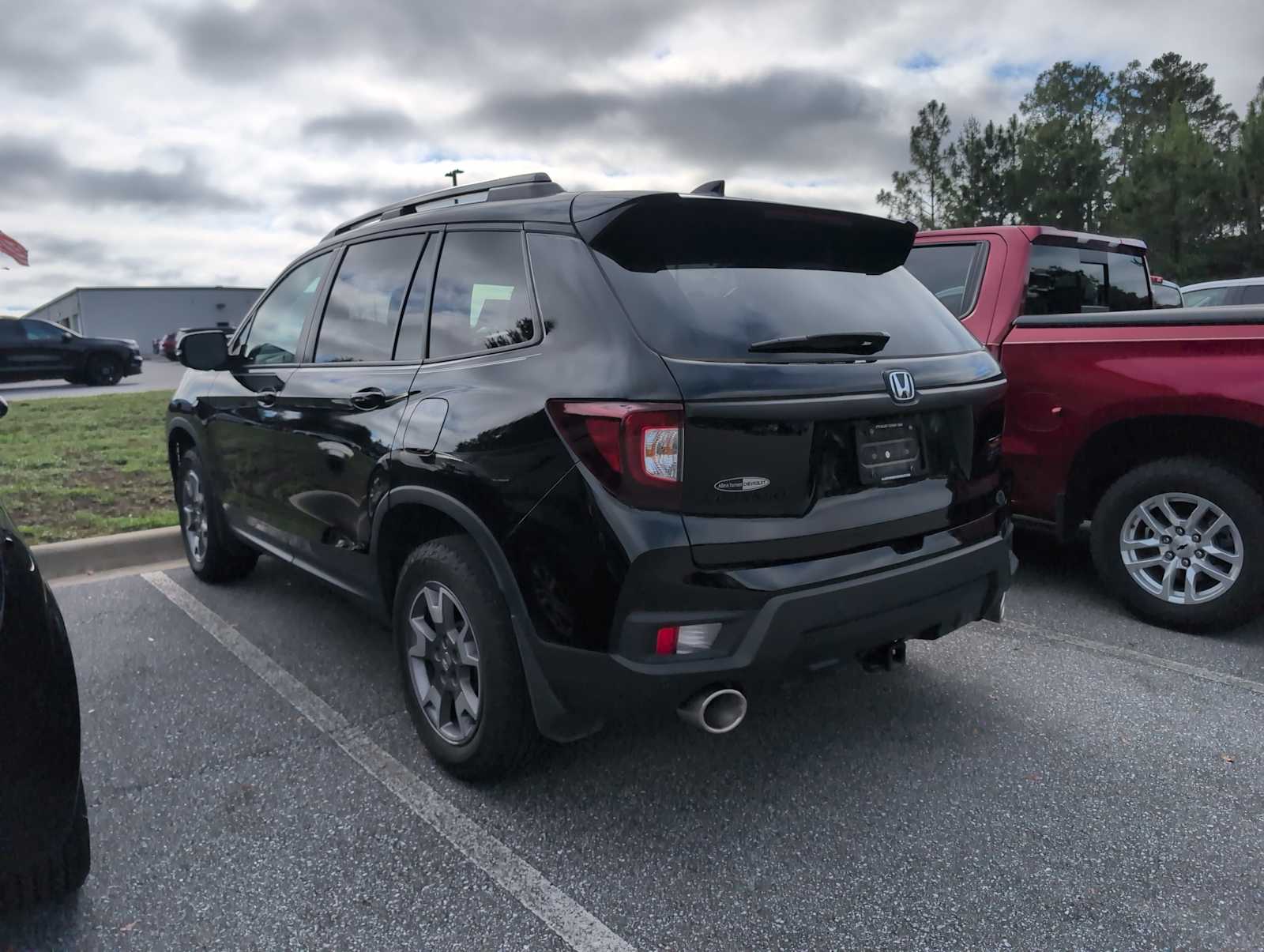 2023 Honda Passport TrailSport photo 2
