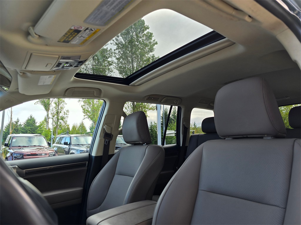 2023 Lexus GX 460 photo 24