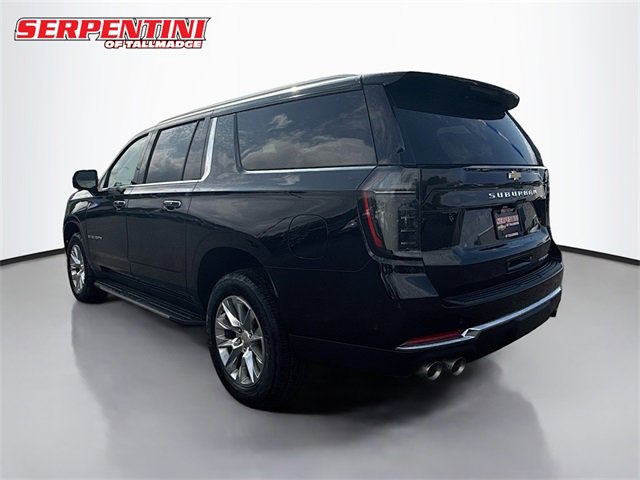 2025 Chevrolet Suburban Premier photo 4