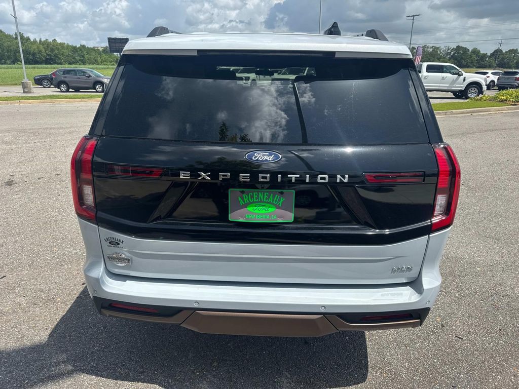 2025 Ford Expedition MAX King Ranch photo 5