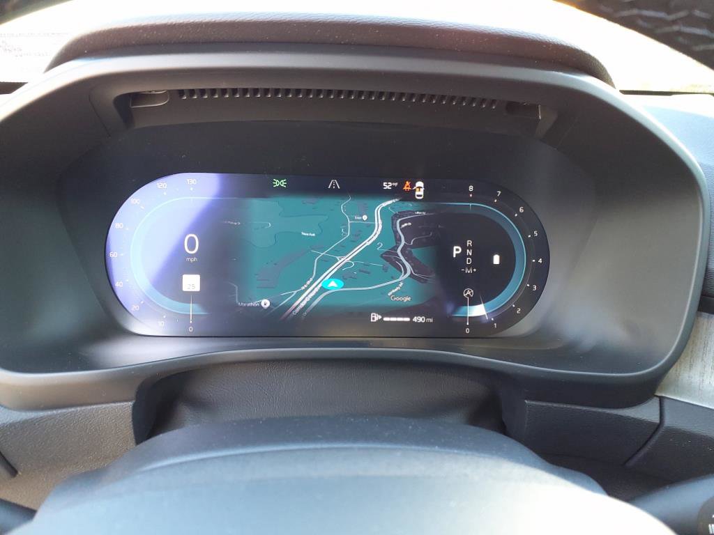 2025 Volvo XC40 Core photo 16