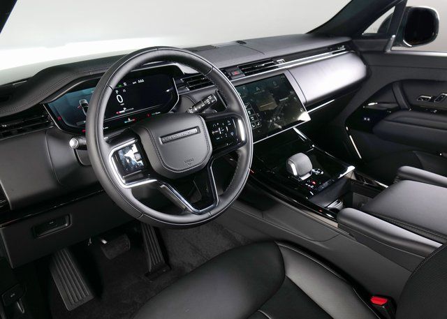 2025 Land Rover Range Rover Sport SE photo 16