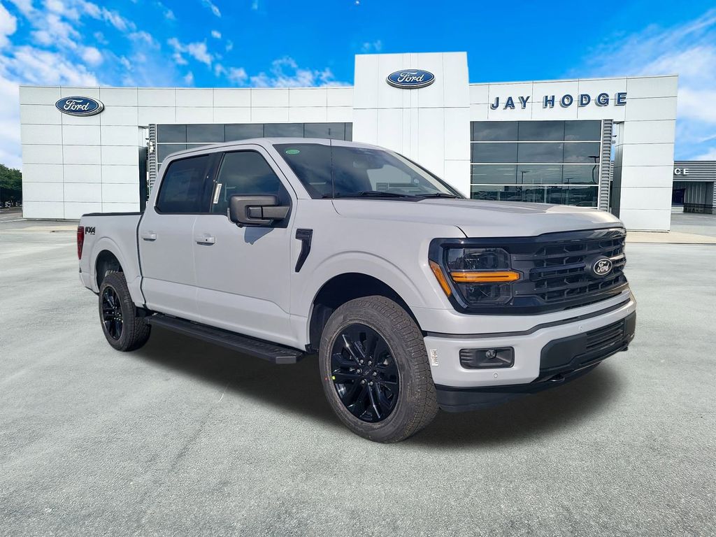 2025 Ford F-150 XLT's photo