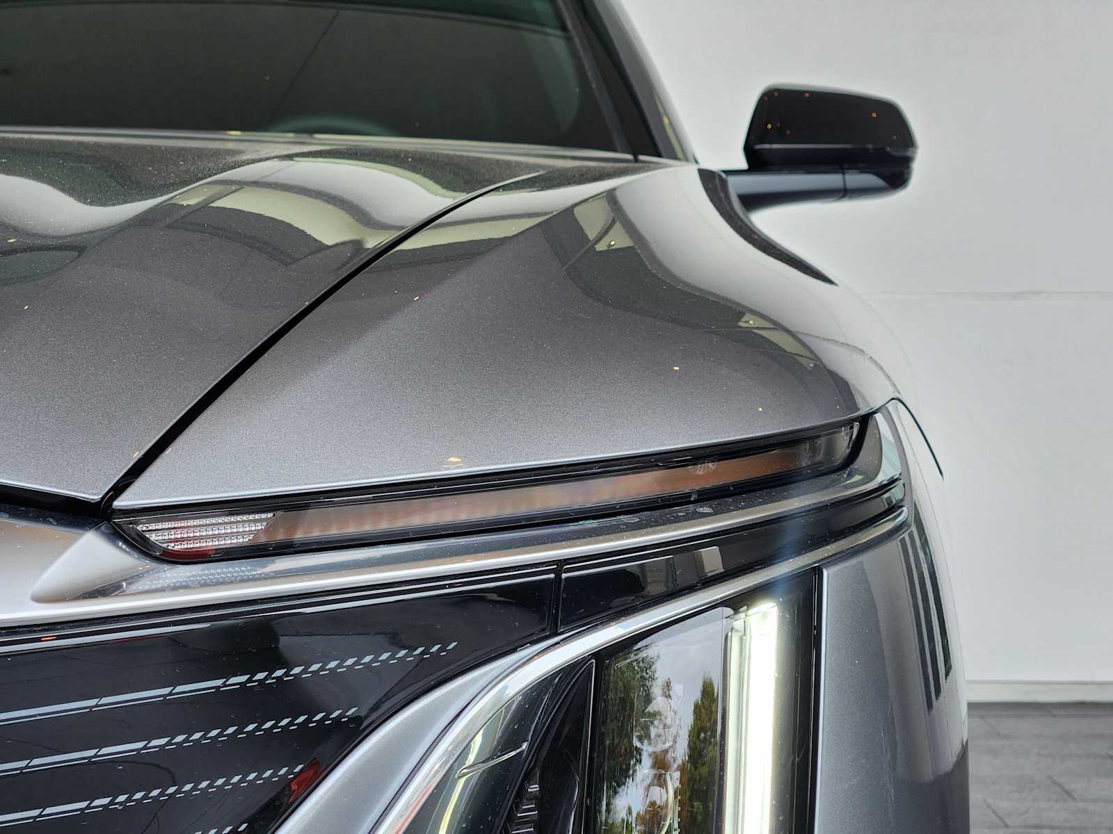 2025 Cadillac Lyriq Luxury photo 6