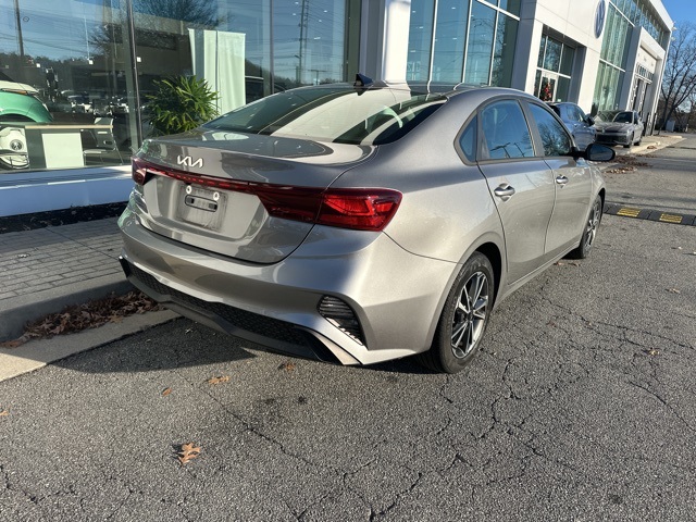 2022 Kia Forte LXS photo 4