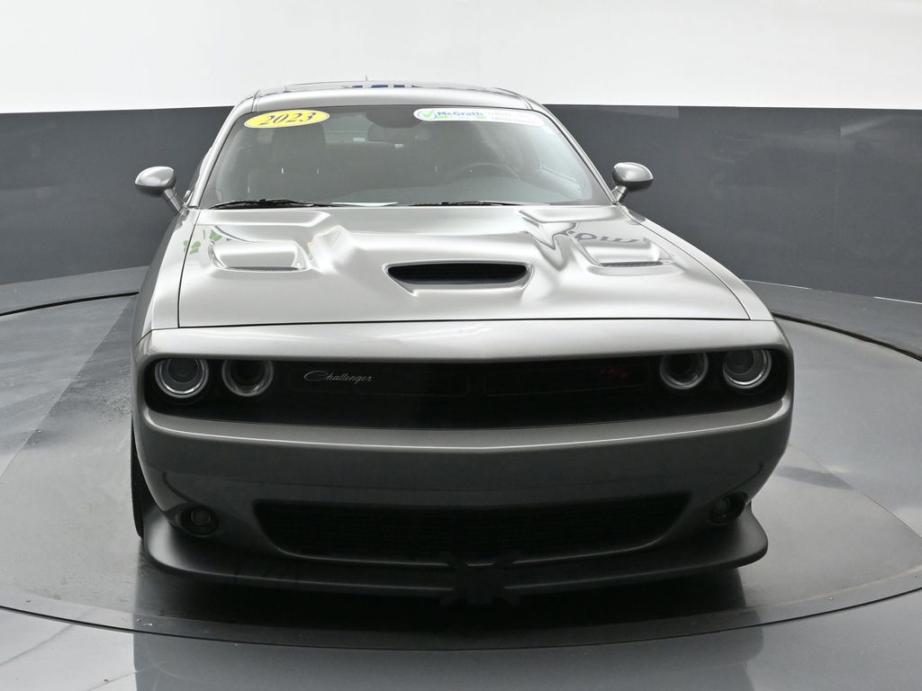 2023 Dodge Challenger R/T Scat Pack photo 2