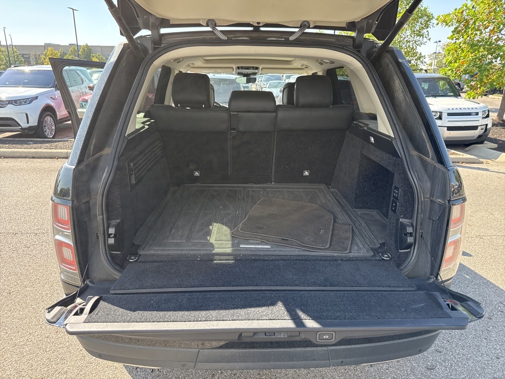 2019 Land Rover Range Rover SuperCharged photo 17