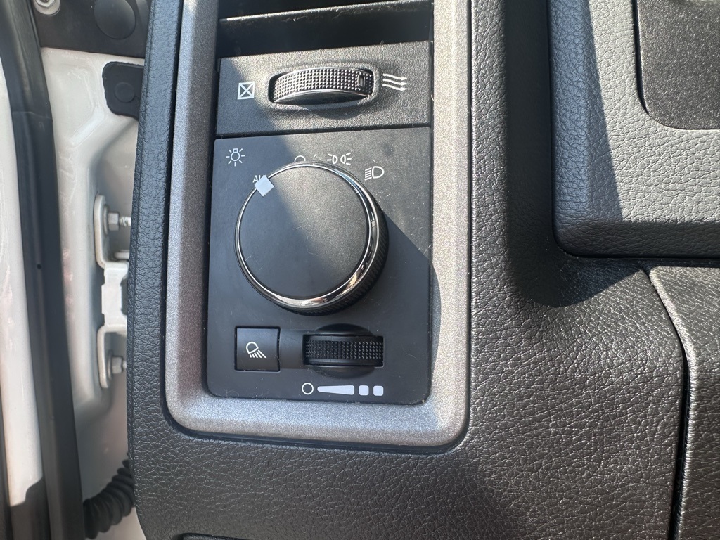 2018 Ram 2500 Tradesman photo 3