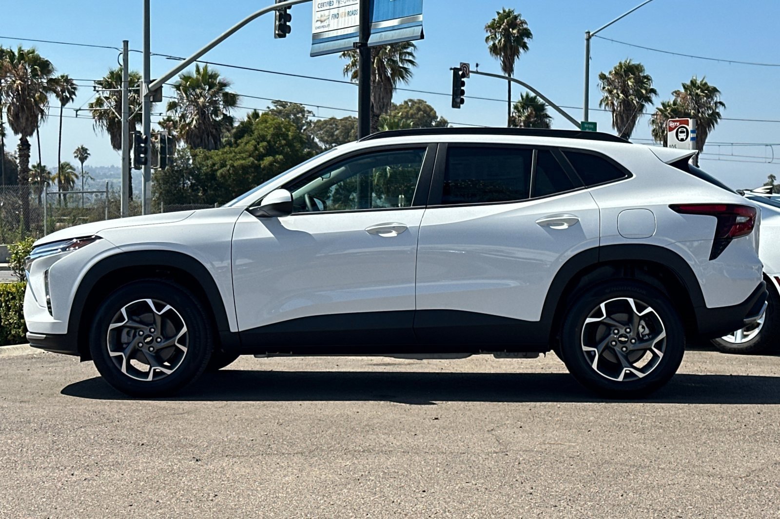 2025 Chevrolet Trax photo 6