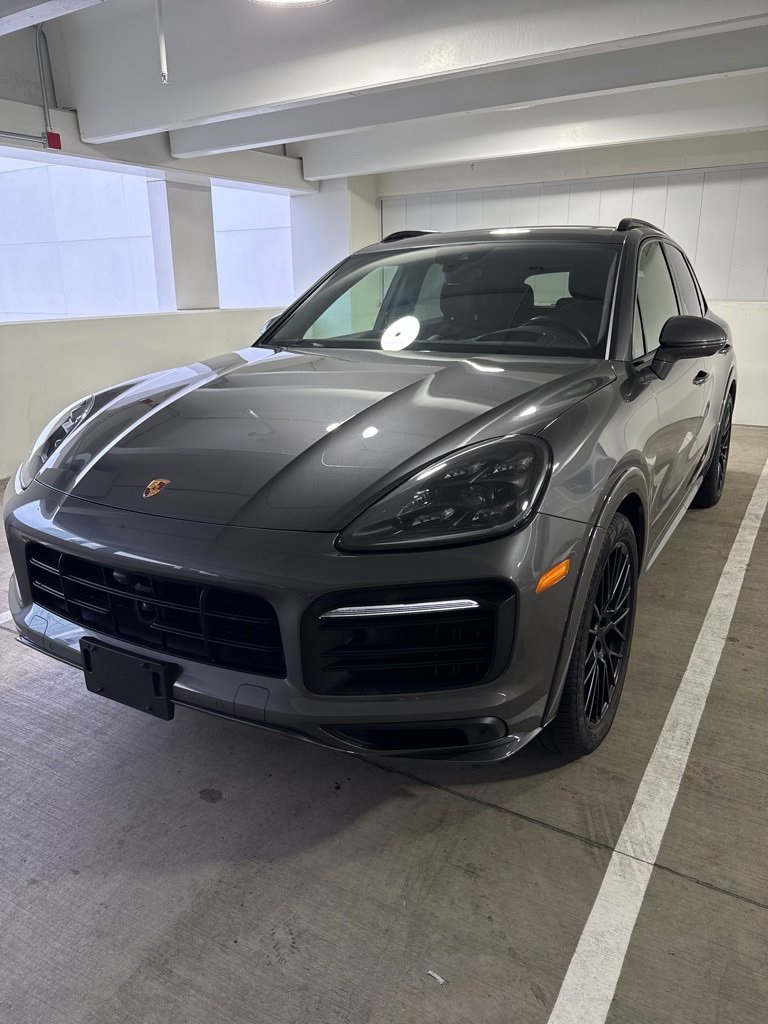 2021 Porsche Cayenne GTS's photo