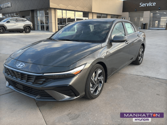 2025 Hyundai Elantra Limited's photo