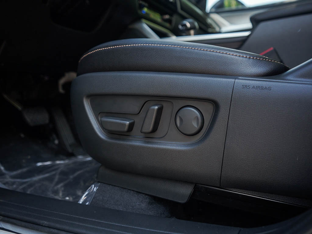 2025 Mazda CX-70 Plug-in Hybrid Premium Plus photo 15