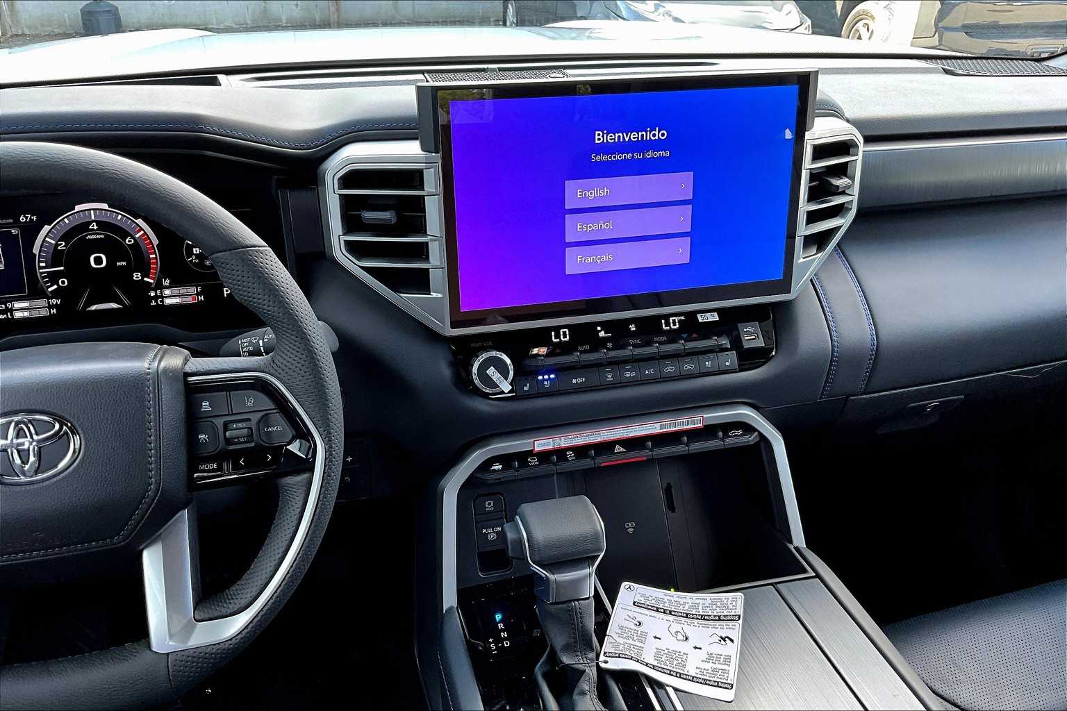 2025 Toyota Tundra Platinum CrewMax photo 5