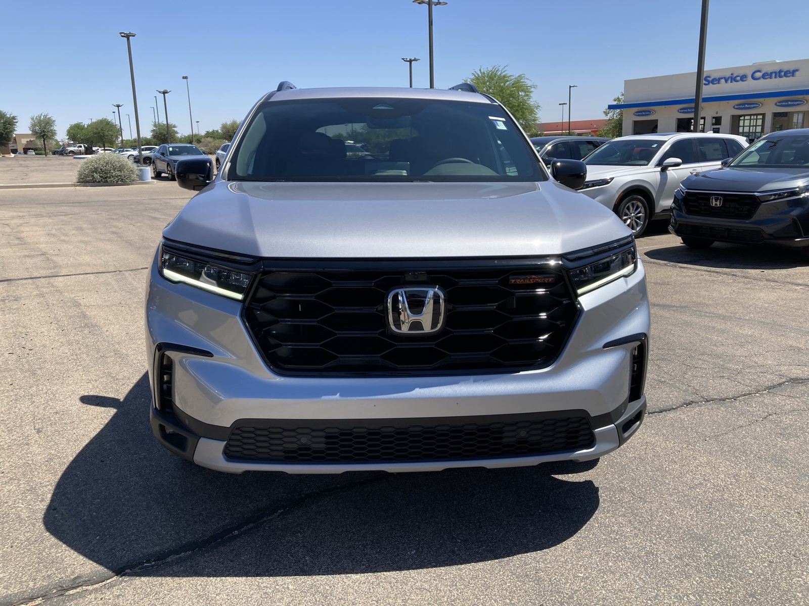 2025 Honda Pilot TrailSport photo 2