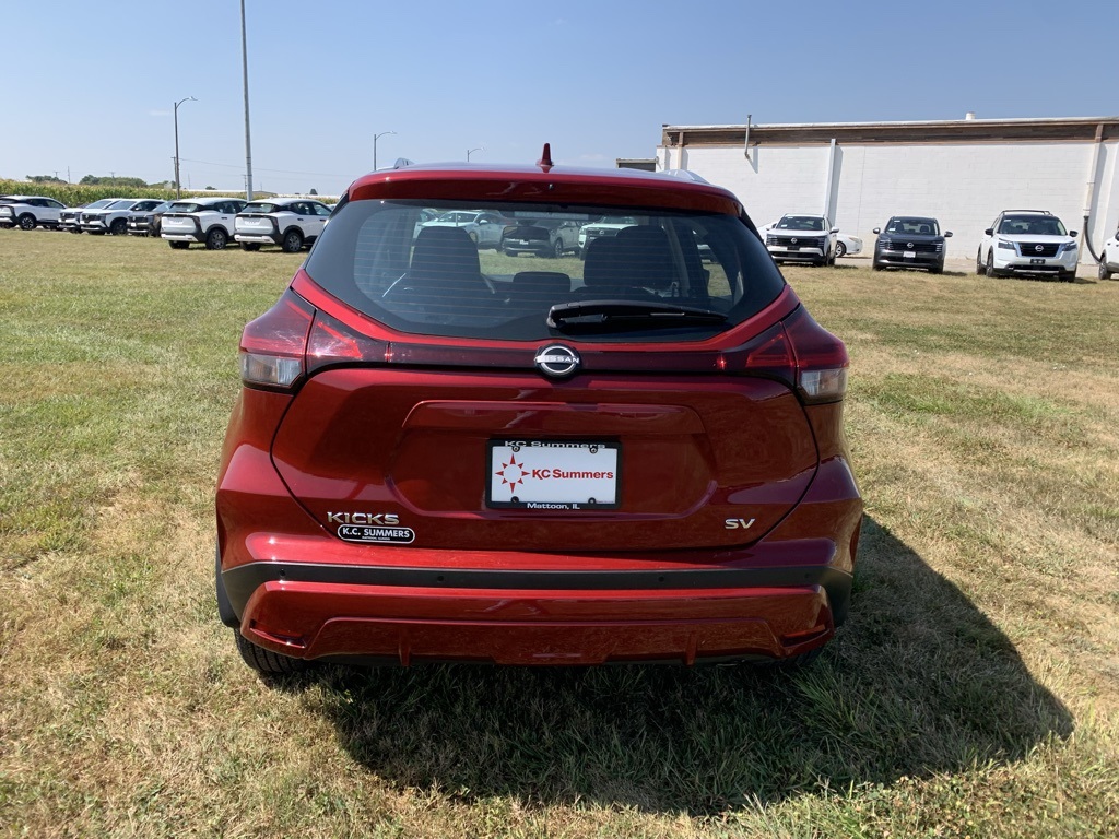 2023 Nissan Kicks SV photo 6