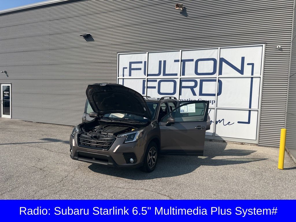 2022 Subaru Forester Premium photo 4