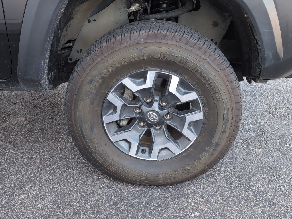 2021 Toyota Tacoma TRD photo 30