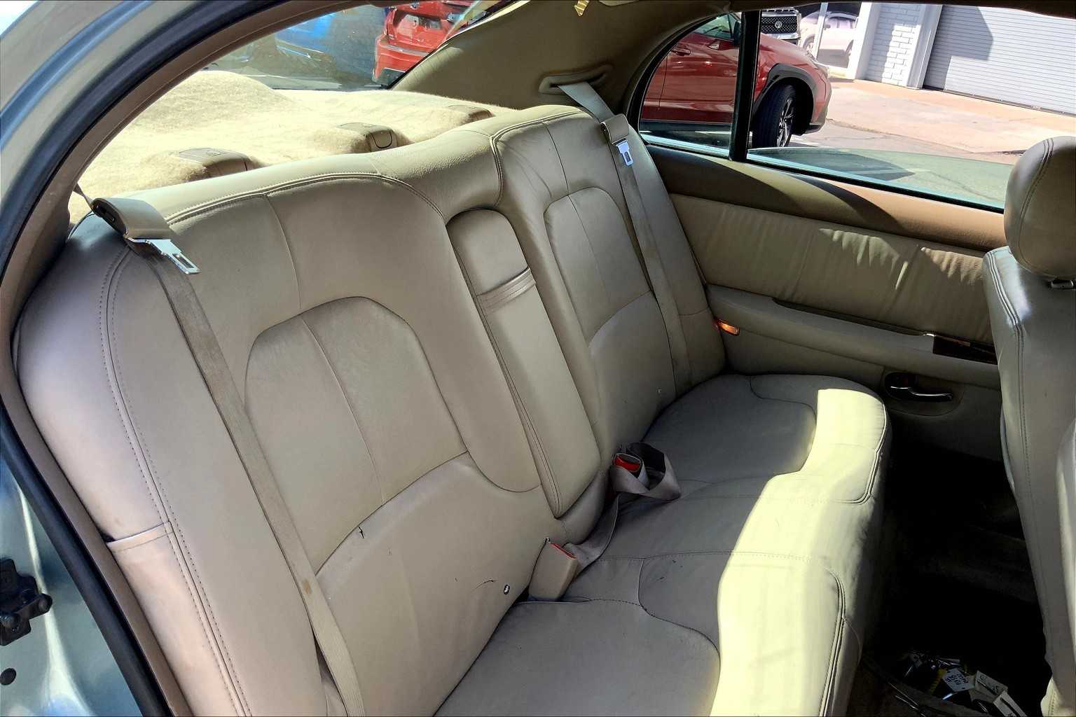 2004 Buick Park Avenue photo 14