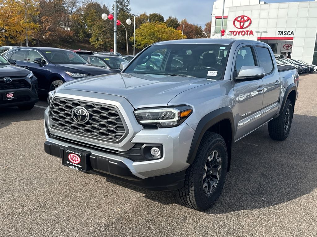 2023 Toyota Tacoma SR5 photo 3