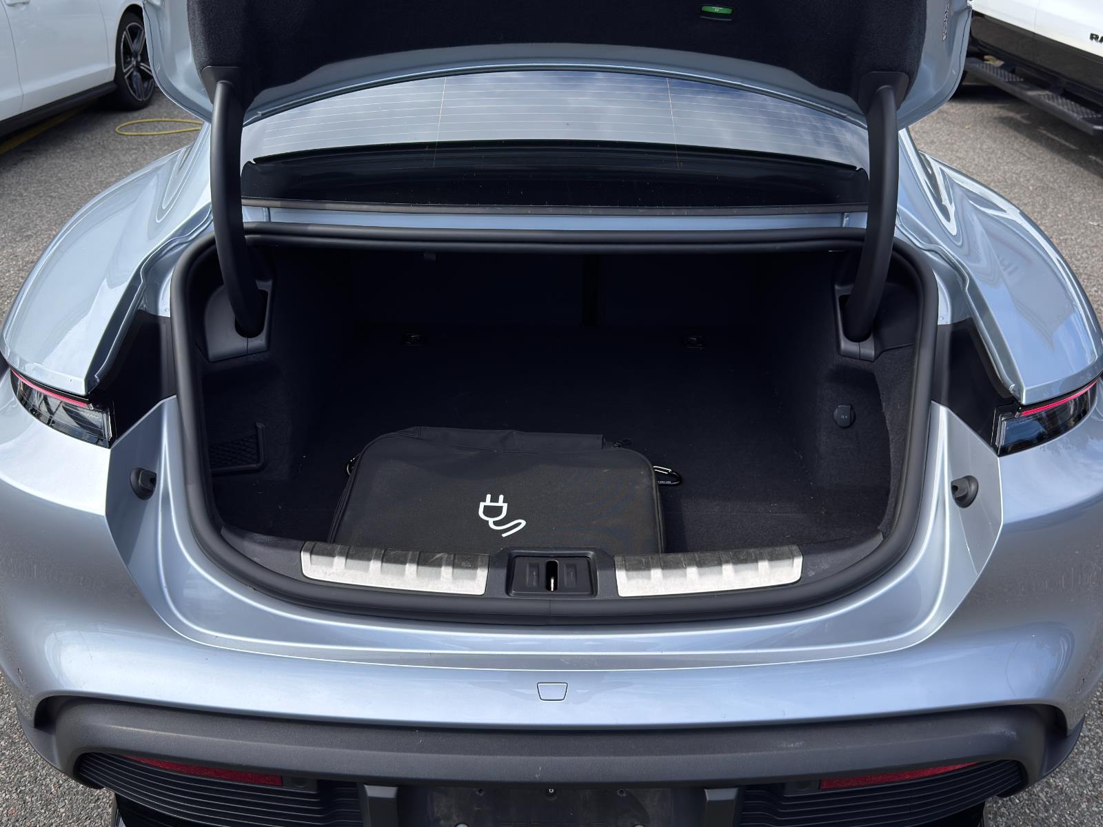 2020 Porsche Taycan Turbo S photo 8
