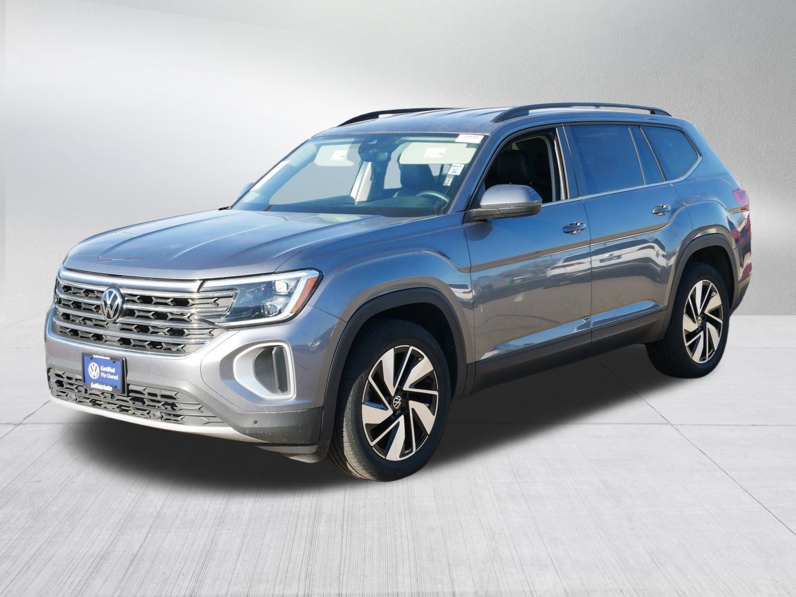 2024 Volkswagen Atlas SE Technology photo 3